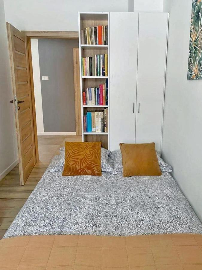 Capital Towers - Apartament Green Z Widokiem Na Rzeke 제수프 외부 사진